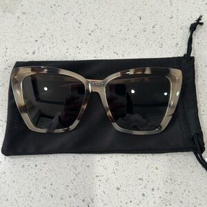 Brand new DIFF Becky II tortoise sunglasses
